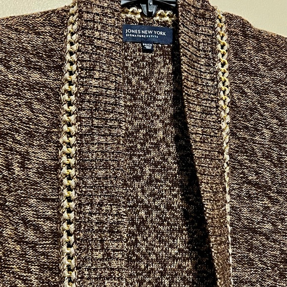 NEW JONES NEW YORK SIGNATURE PETITES CARDIGAN GOLD CHAIN ACCENTS SIZE S - Picture 3 of 6